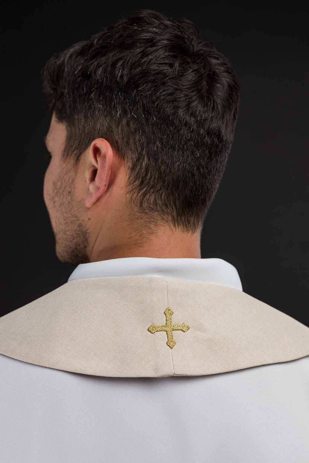 Stuła haftowana z motywem IHS ecru - ORNATY.PL