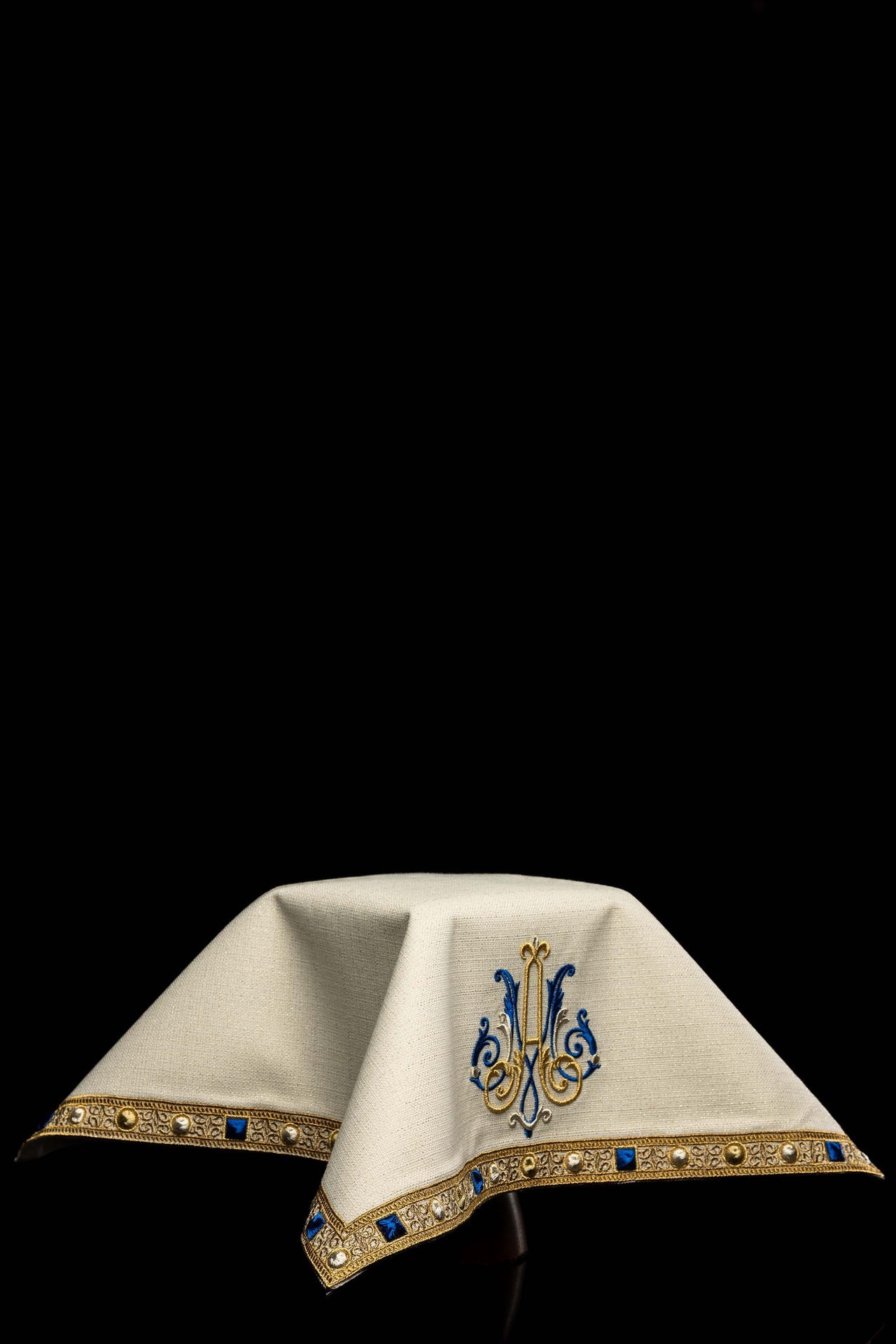 Kelchvelum in Ecru mit marianischer Stickerei
