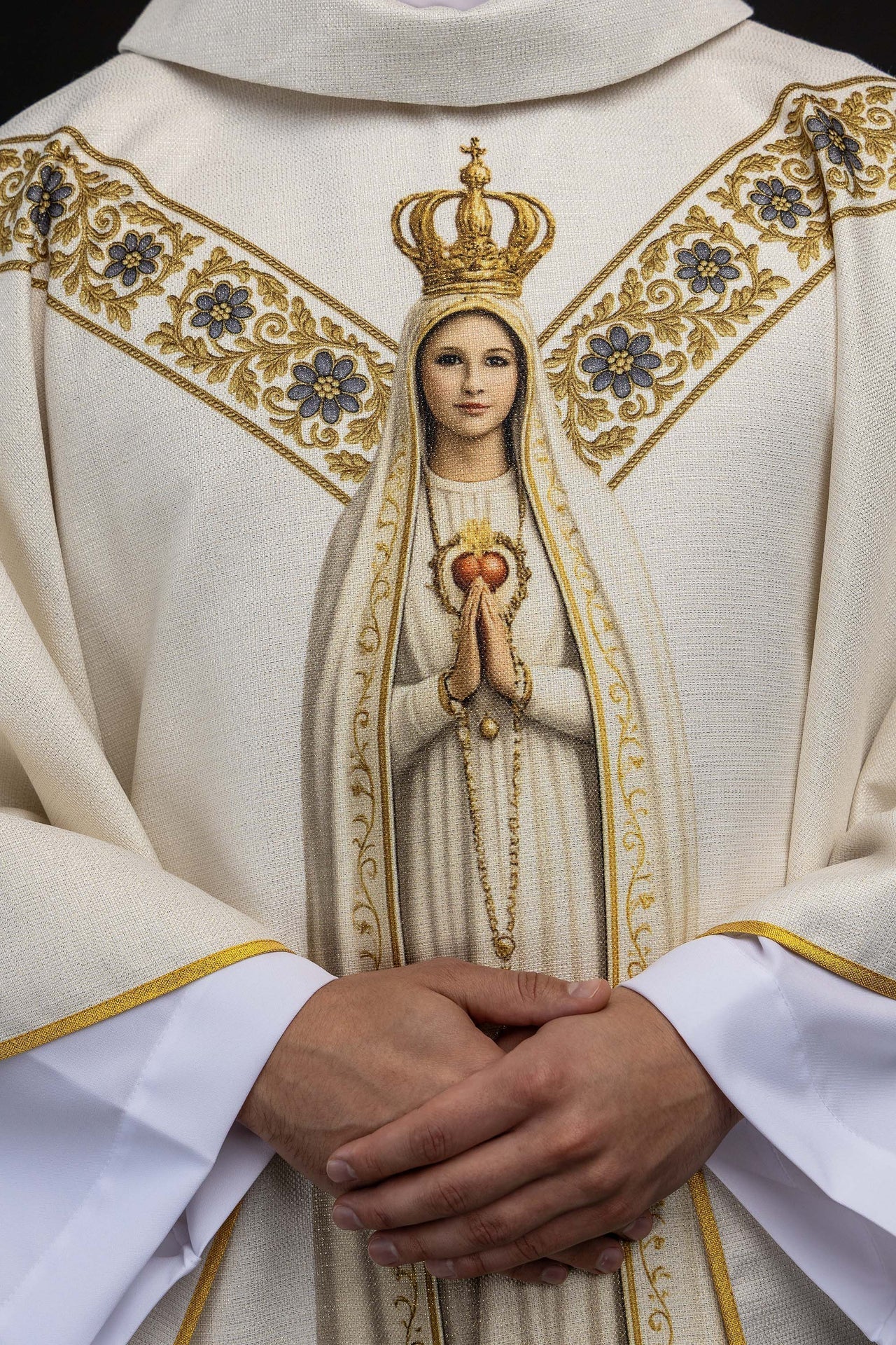 Bedruckte Kasel mit dem Bildnis Unserer Lieben Frau von Fatima - MESSGEWANDER.DE