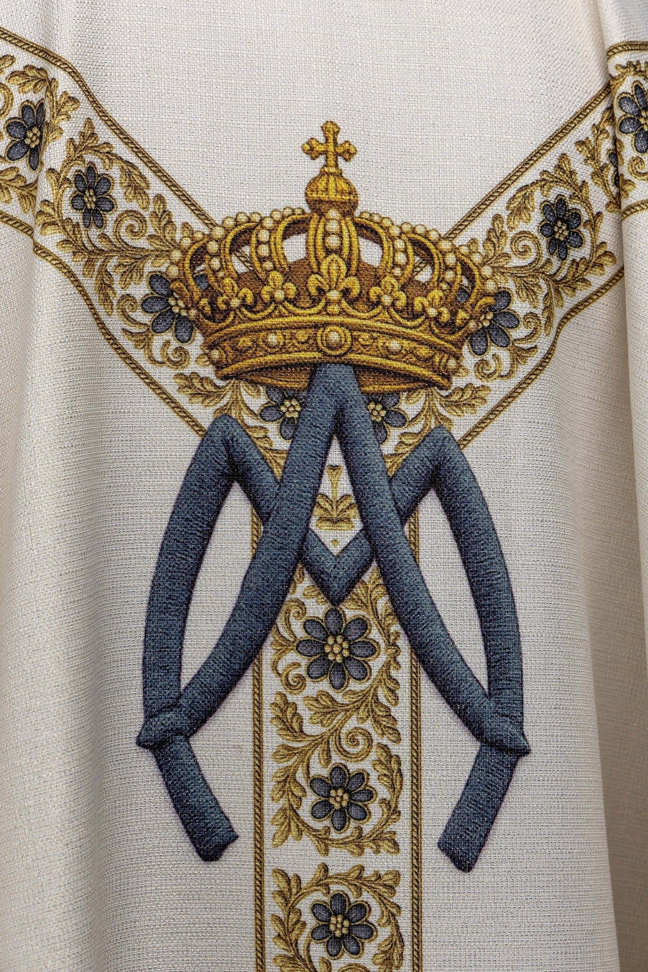 Bedruckte Kasel mit dem Bildnis Unserer Lieben Frau von Lourdes - MESSGEWANDER.DE
