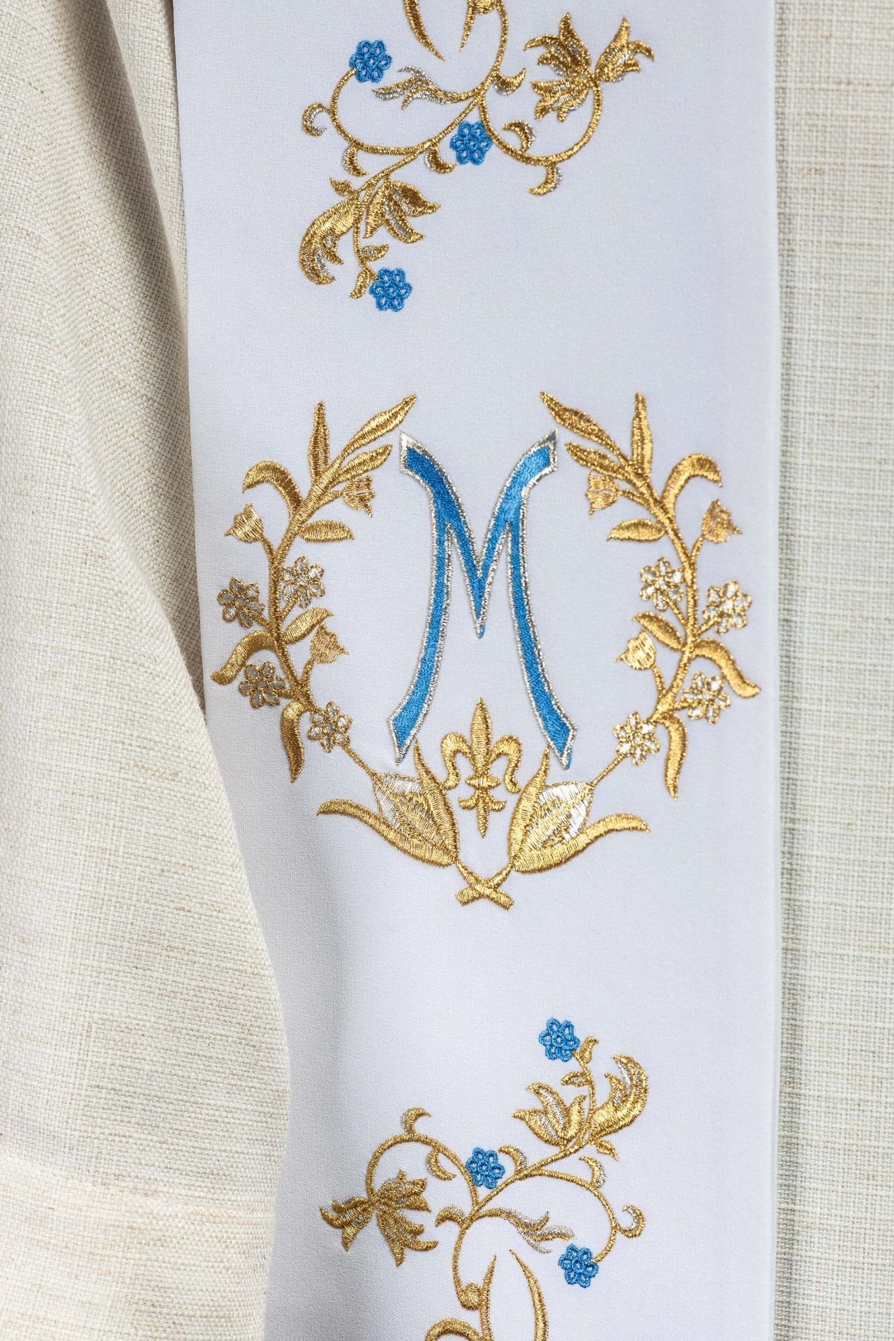 Bestickte marianische Priesterstola Weiß - MESSGEWANDER.DE