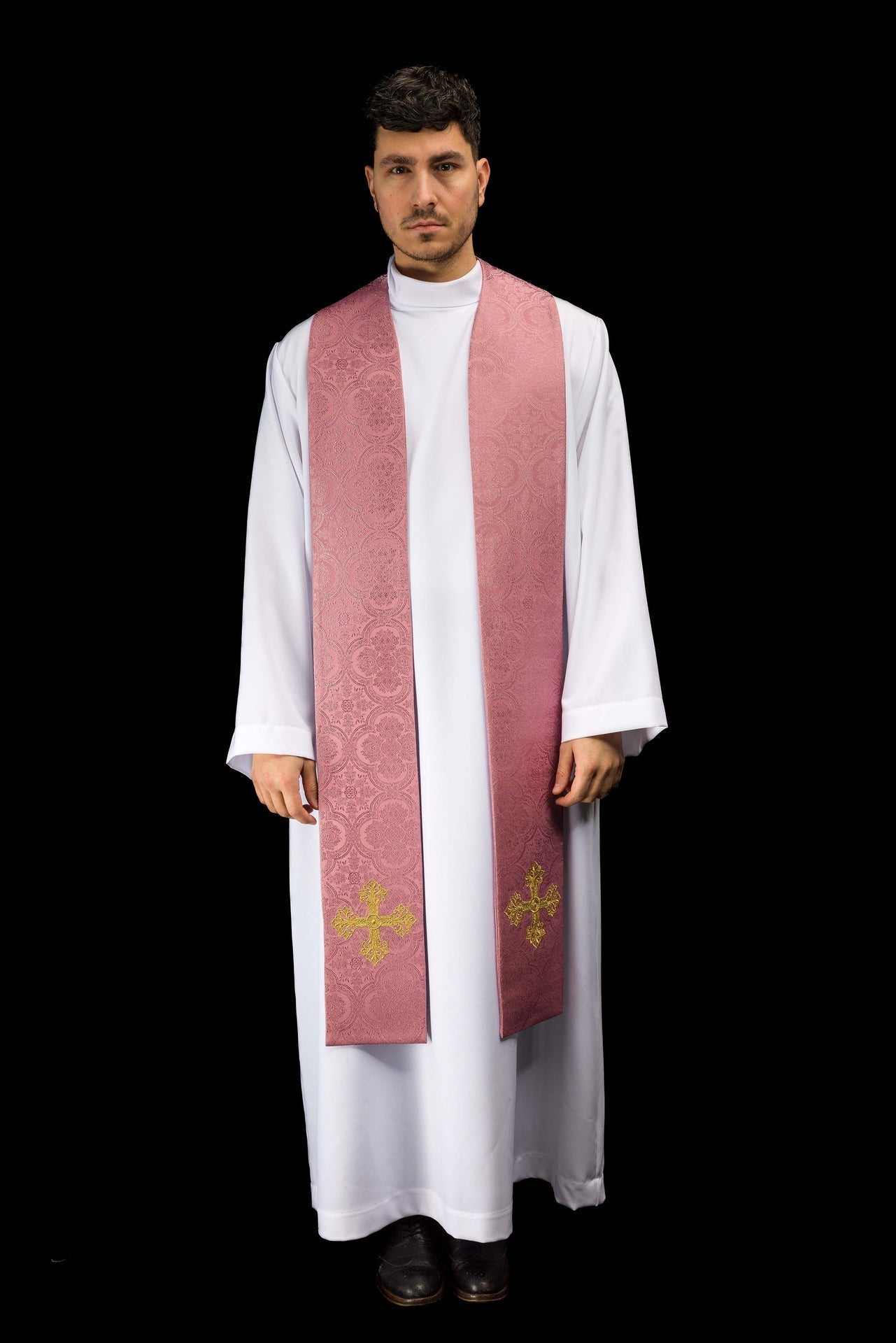 Bestickte Stola mit Kreuzmotiv aus rosafarbenem Jacquardstoff - MESSGEWANDER.DE