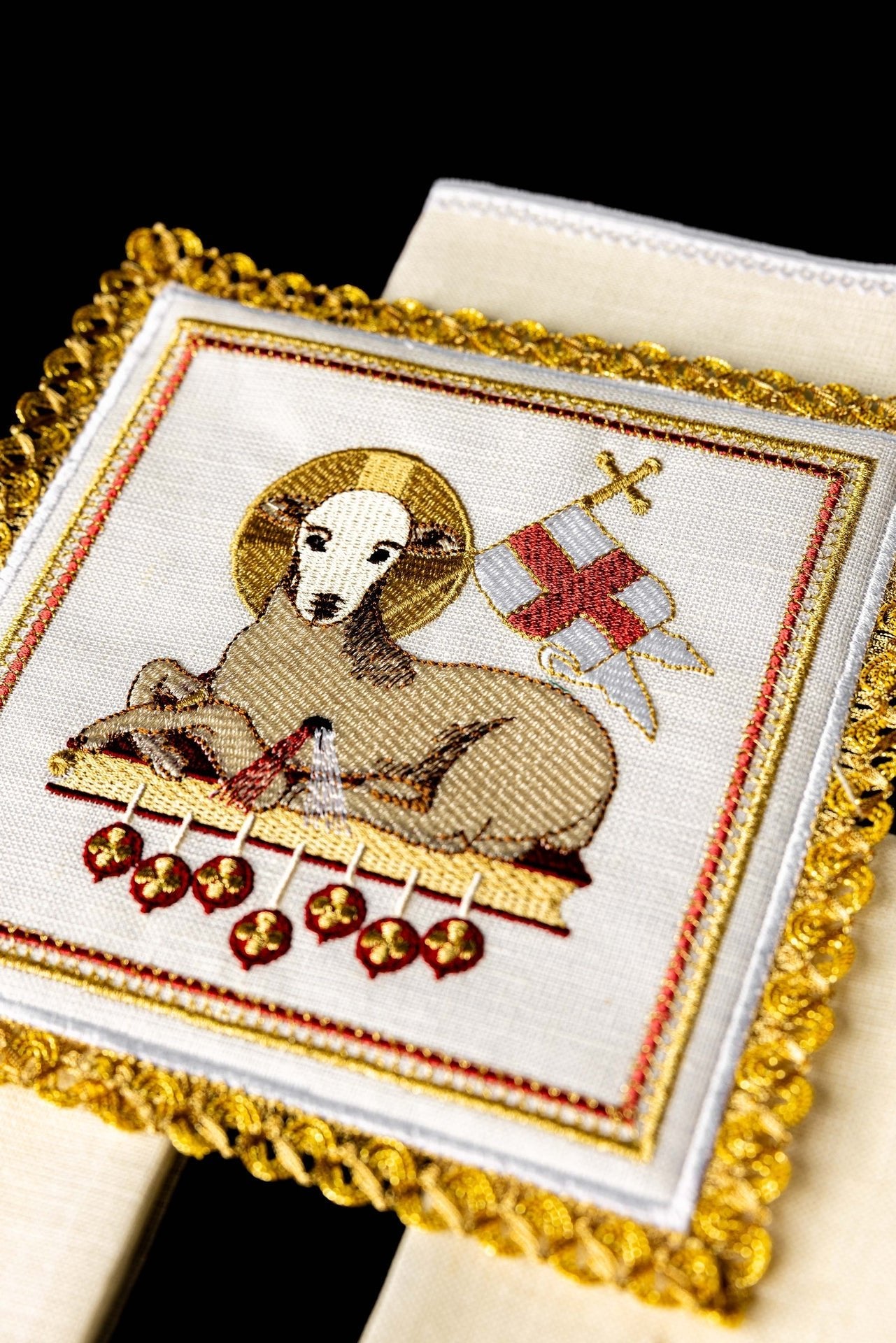 Besticktes Leinen Kelch motiv Lamm - MESSGEWANDER.DE