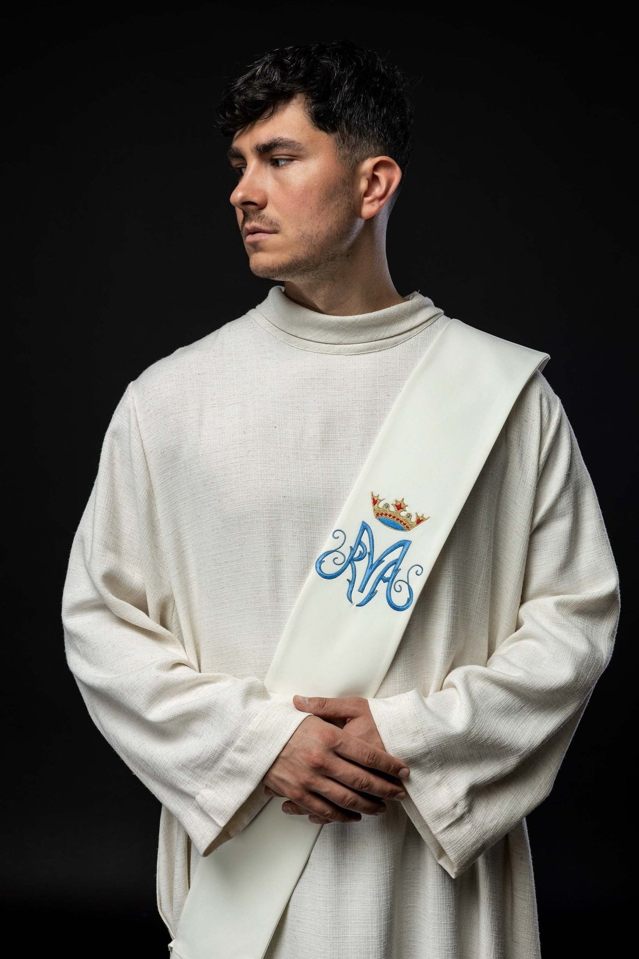 Diakonat Marian Stola - MESSGEWANDER.DE