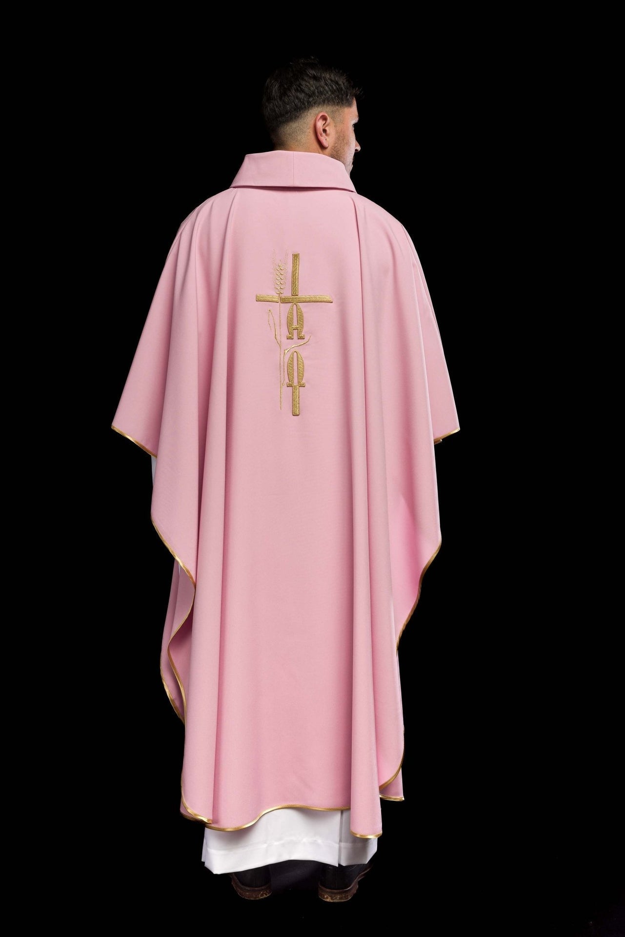 Gesticktes Messgewand Kreuz und IHS Rosa - MESSGEWANDER.DE