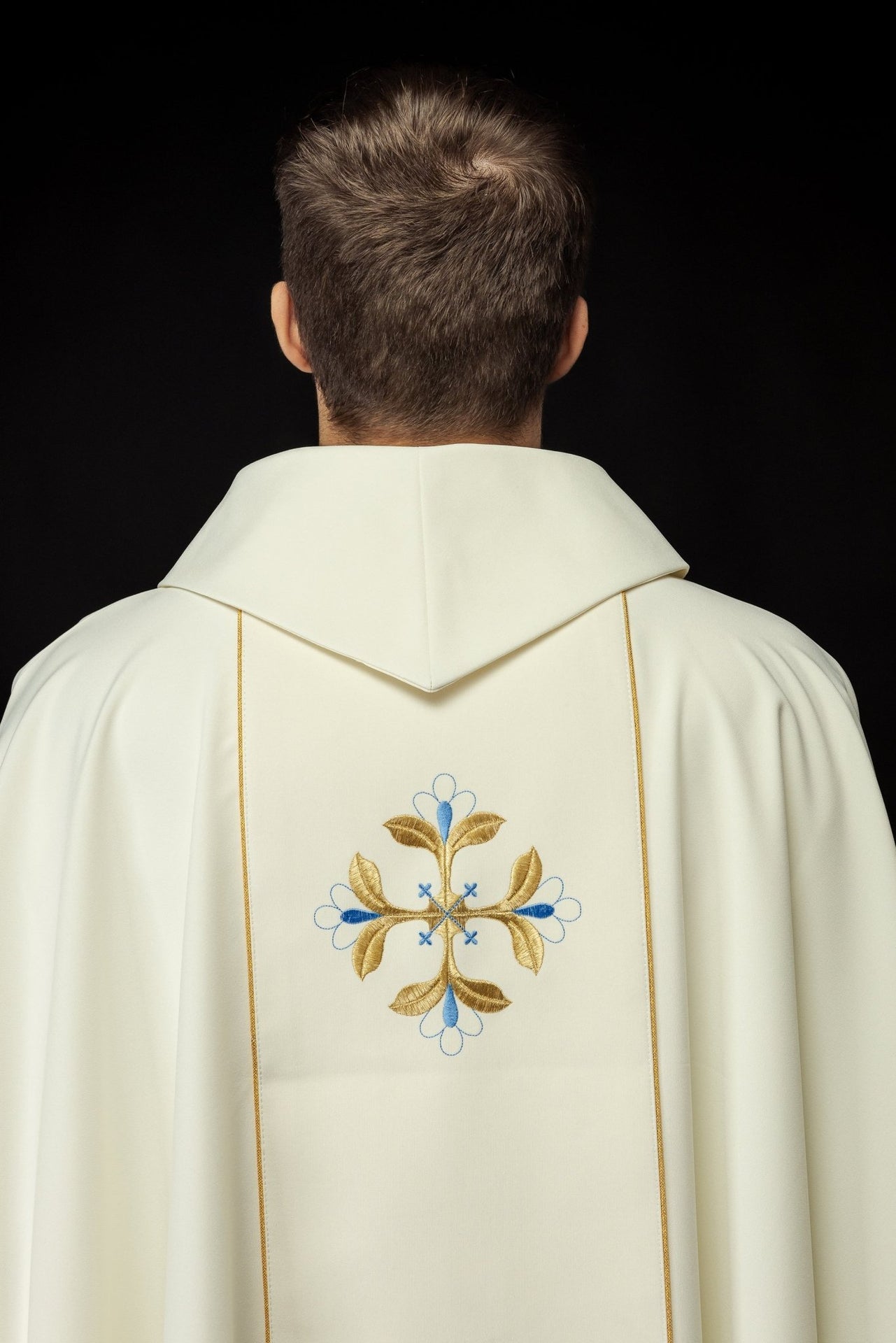 Gesticktes Messgewand mit dem Bildnis der Gottesmutter von Fatima - MESSGEWANDER.DE