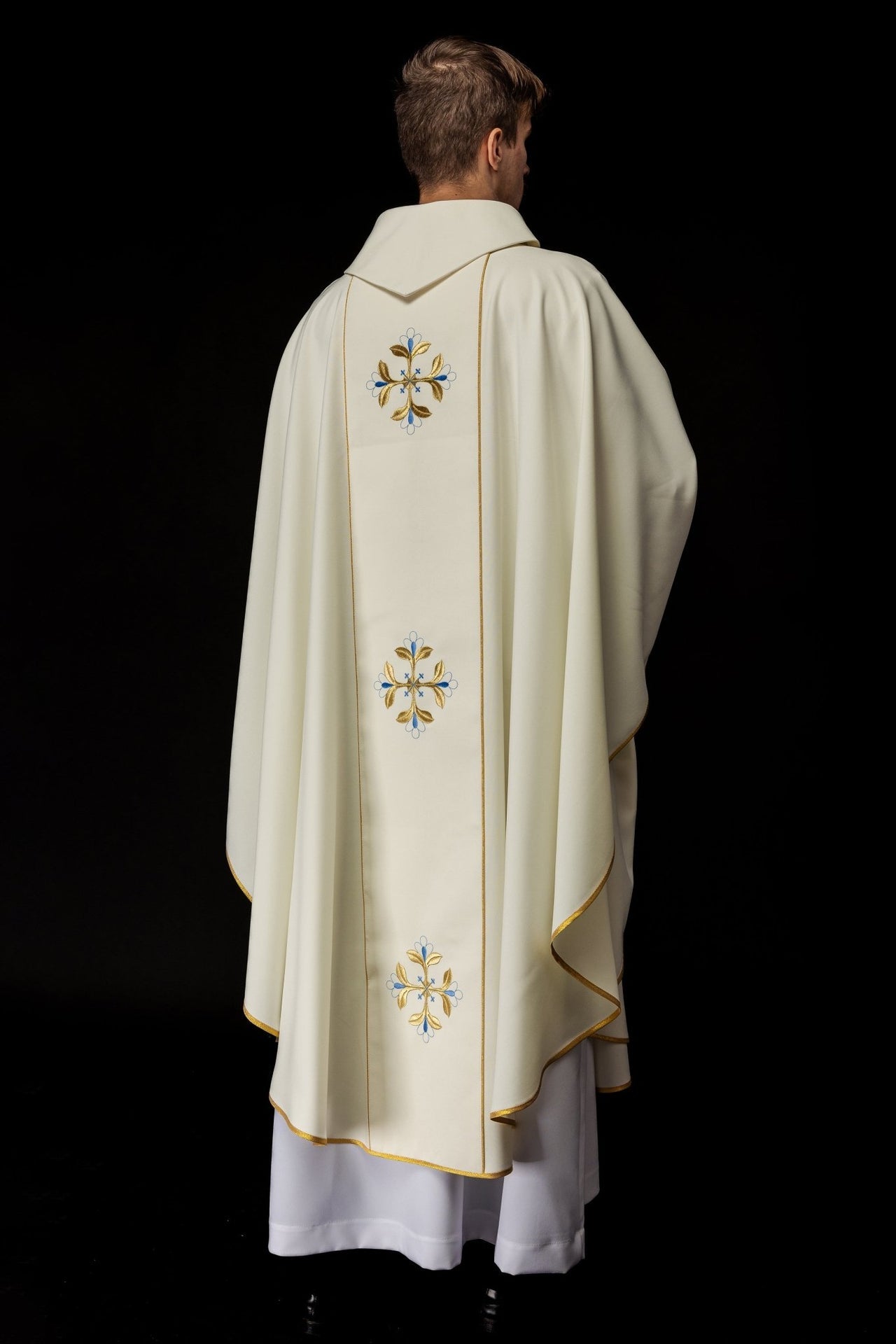 Gesticktes Messgewand mit dem Bildnis der Gottesmutter von Fatima - MESSGEWANDER.DE