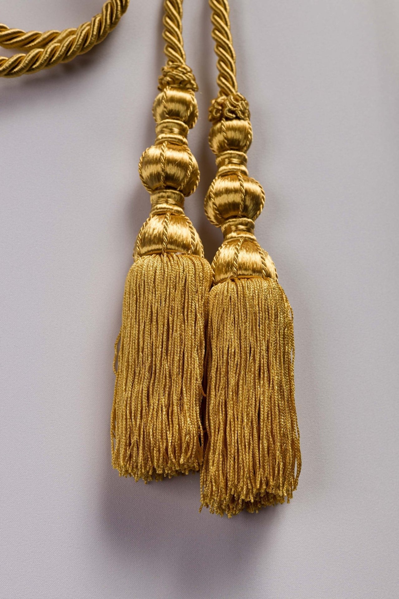 Goldenes liturgisches Zingulum - MESSGEWANDER.DE