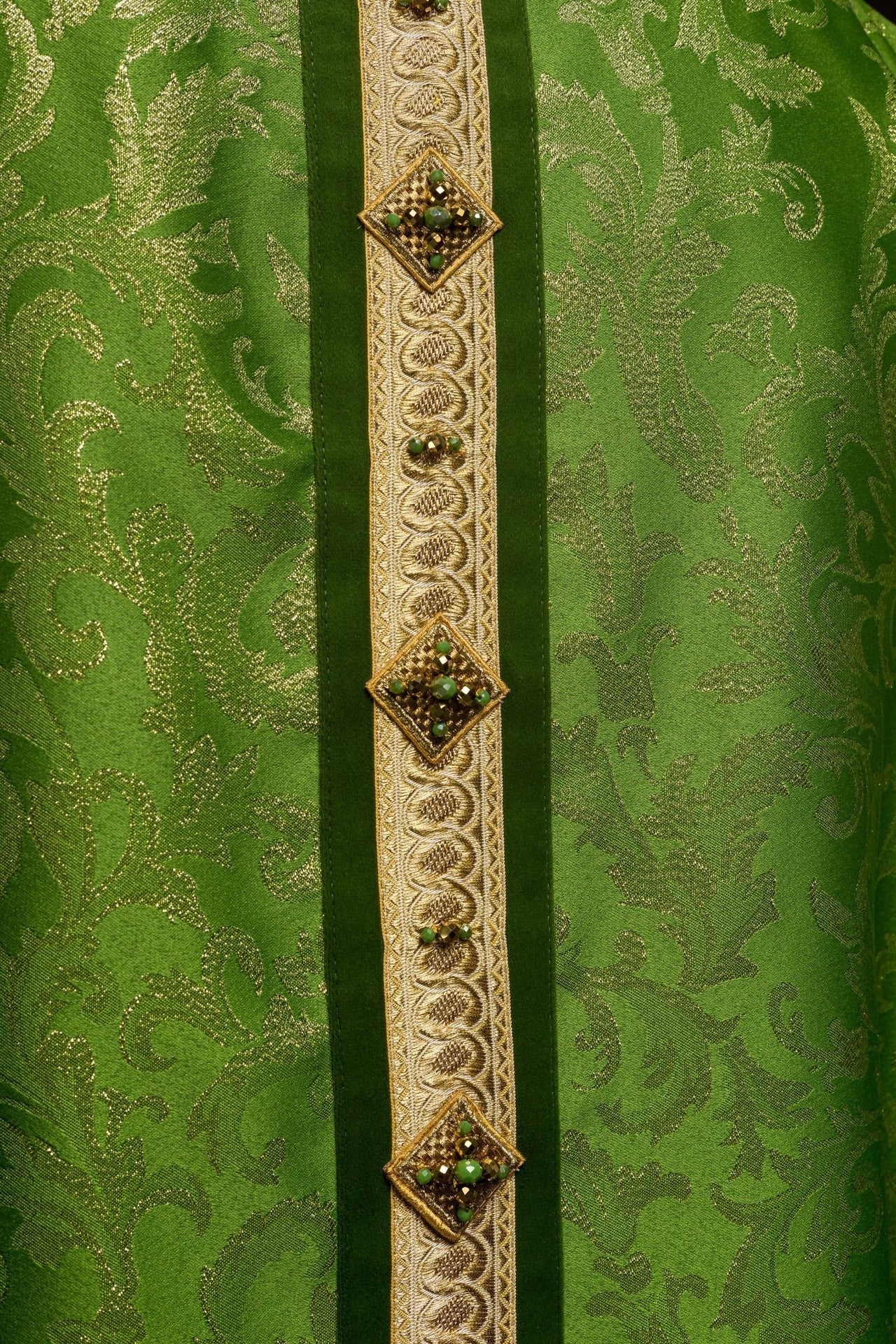 Handgefertigte Kasel mit natürlichen Steinen Handmade 7003 - MESSGEWANDER.DE