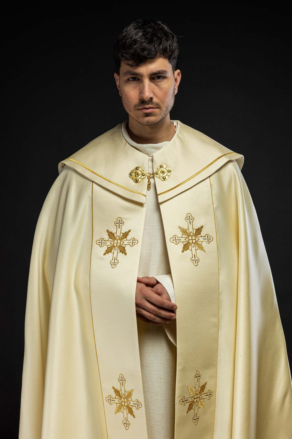 Kapa eucharystyczna monogram IHS