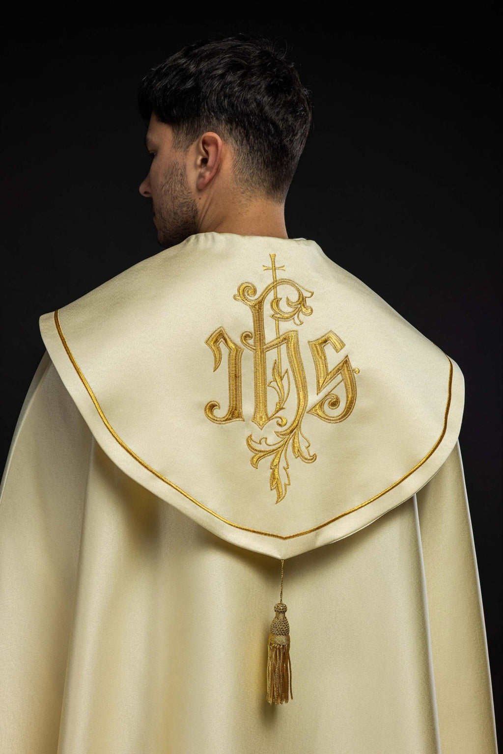 Kapa eucharystyczna monogram IHS