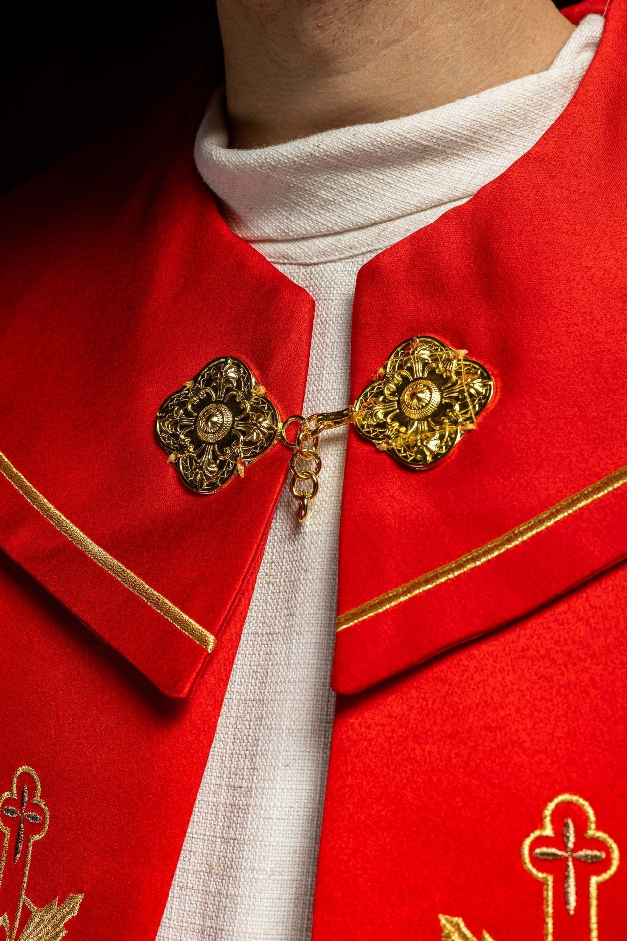 Kapa eucharystyczna monogram IHS Czerwona