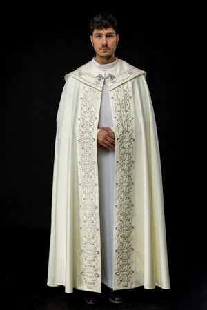 Kapa Liturgiczna Haftowana Z Symbolem Maryjnym