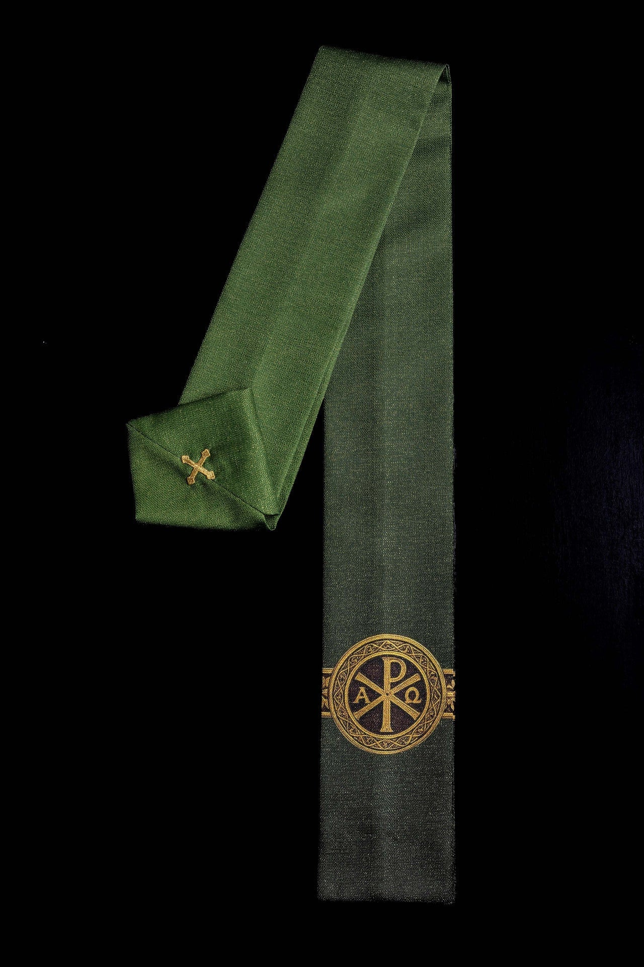Kasel Pax grün mit reicher goldener Verzierung - MESSGEWANDER.DE