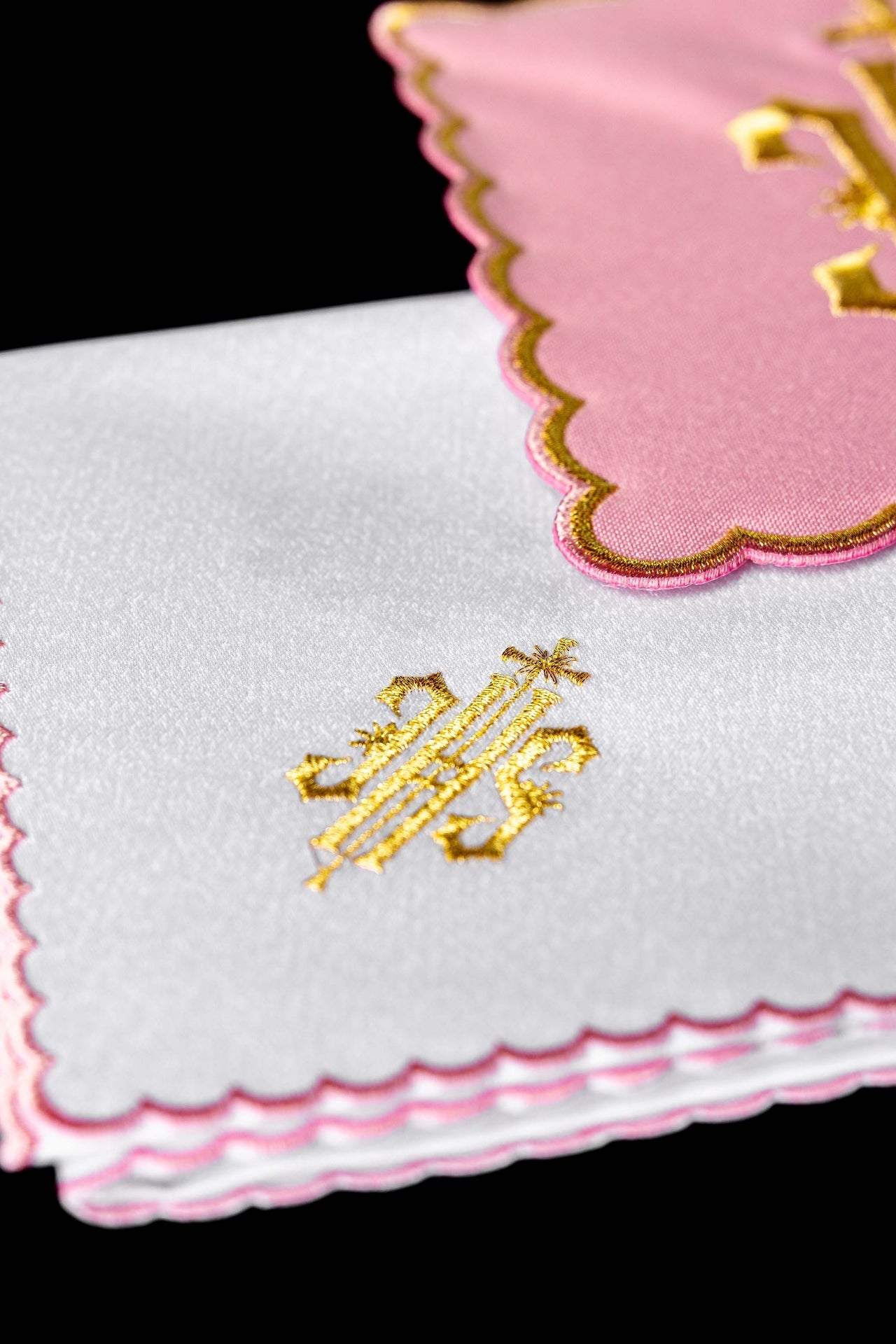 Kelch aus Leinen mit Stickerei IHS Rosa - MESSGEWANDER.DE