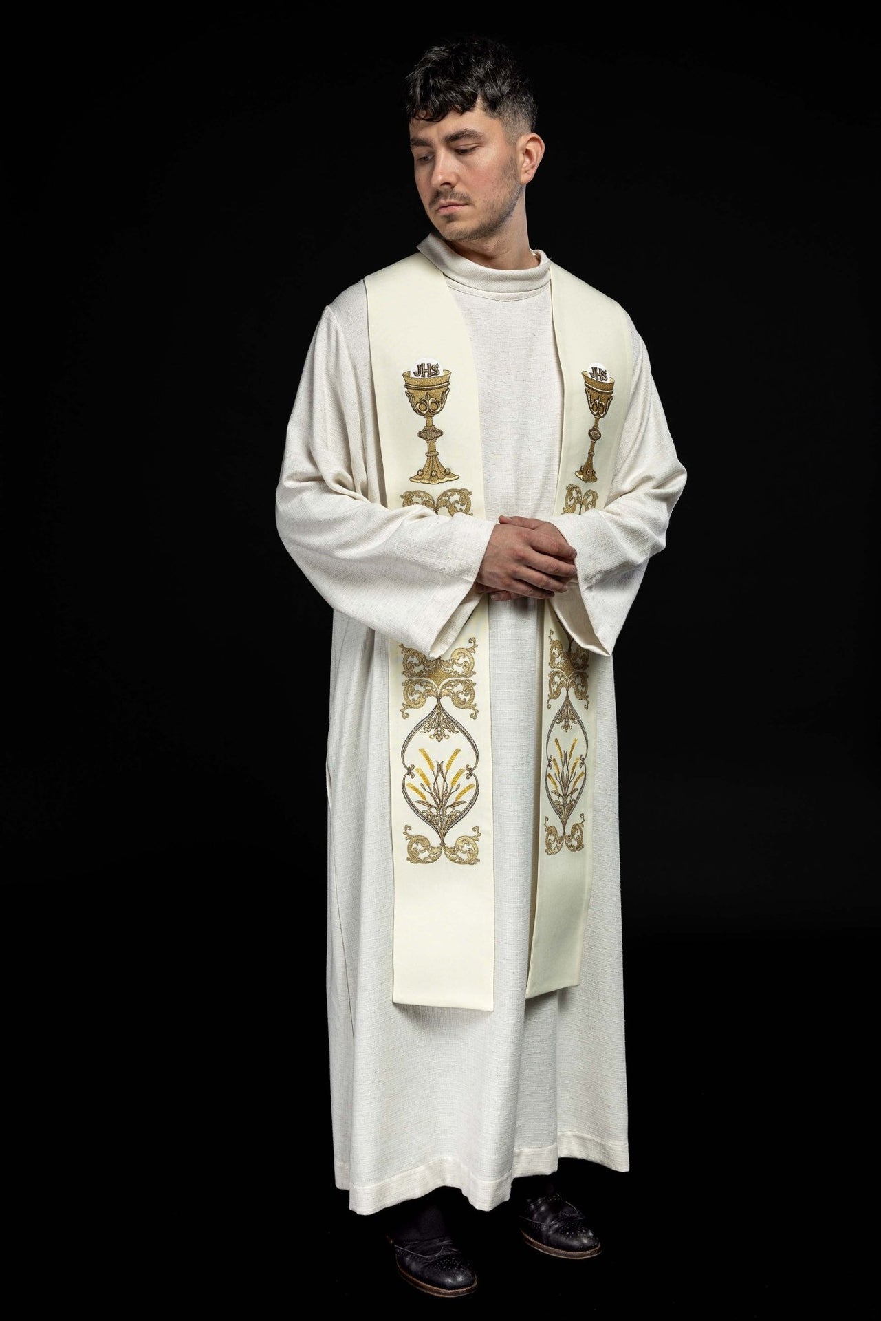 Kelch mit Stola für den Priester IHS ecru - MESSGEWANDER.DE