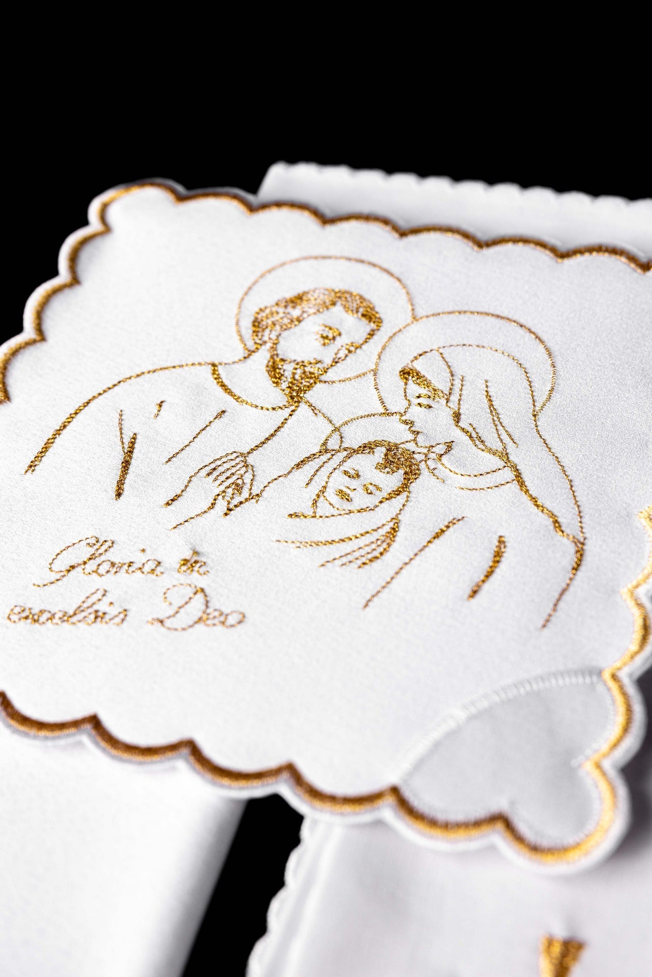 Kelchleinen mit Goldstickerei für Weihnachten - MESSGEWANDER.DE