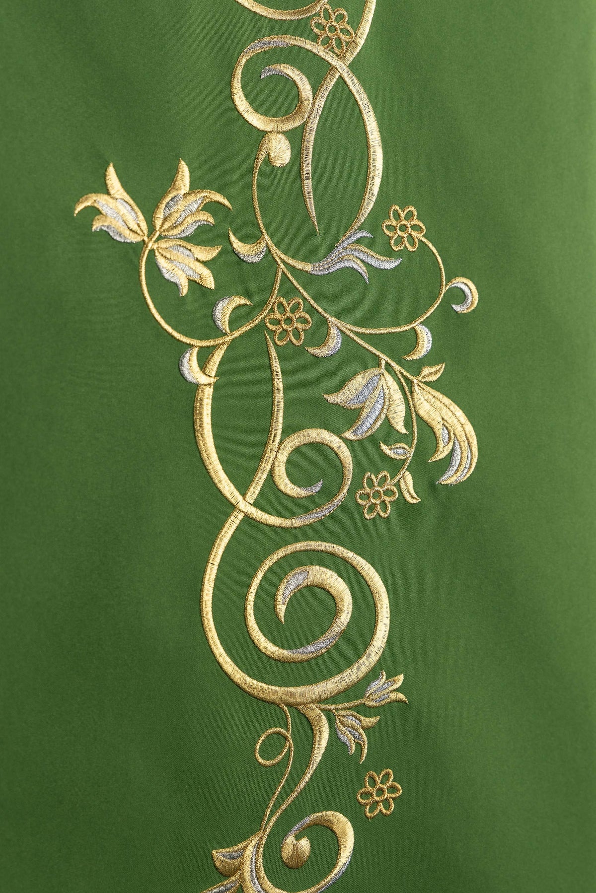 Antependium mit gold-silbernem Pflanzenornament, Detailansicht