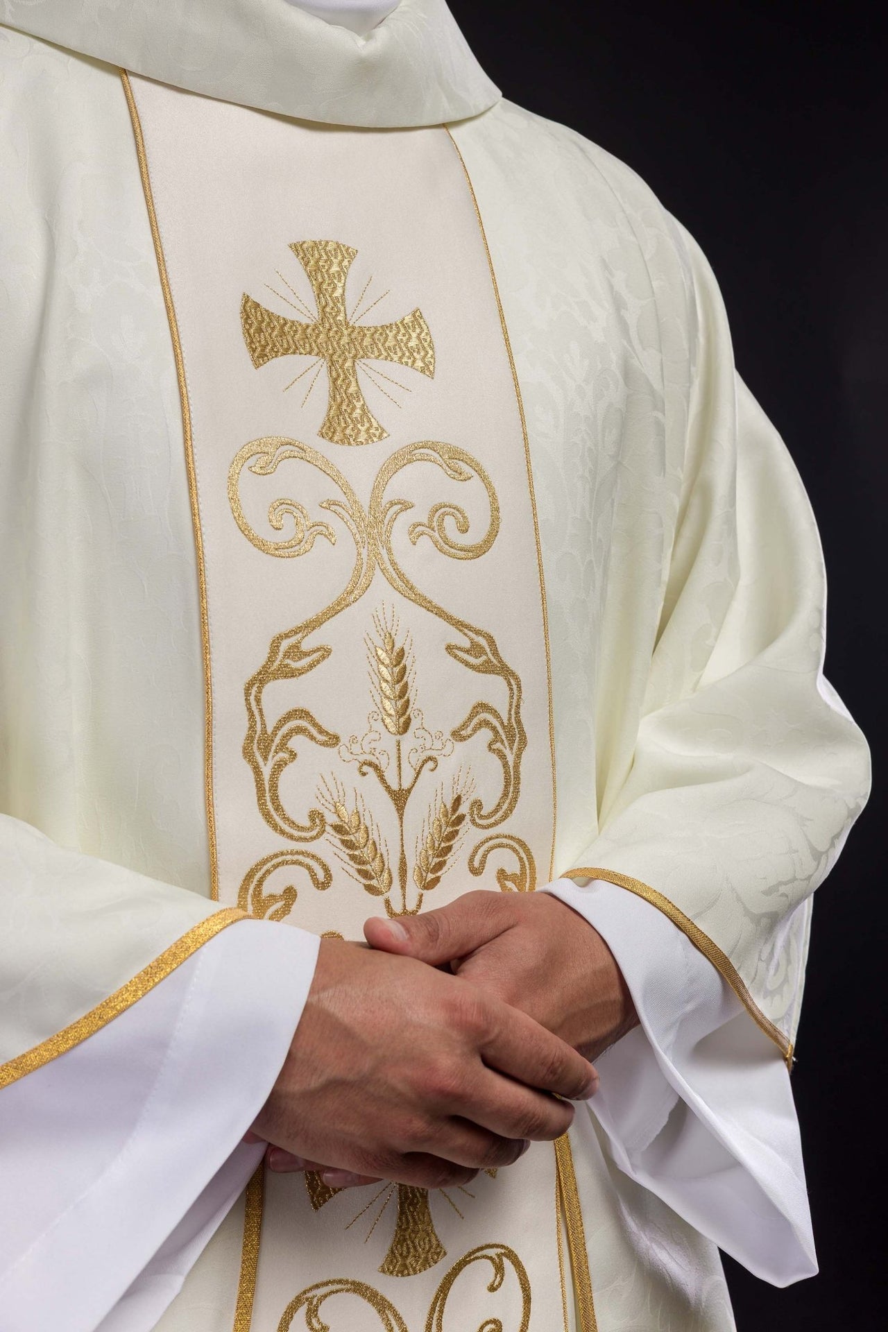 Liturgisches Messgewand mit verziertem Gürtel - MESSGEWANDER.DE
