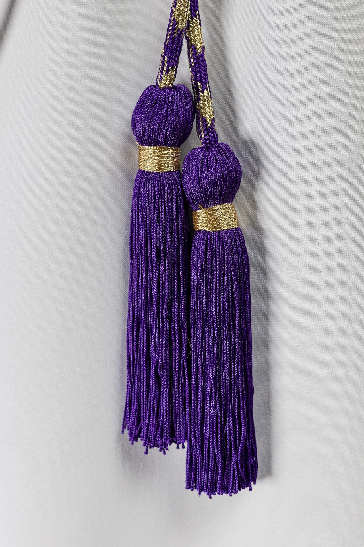 Liturgisches Zingulum Violett-Gold - MESSGEWANDER.DE