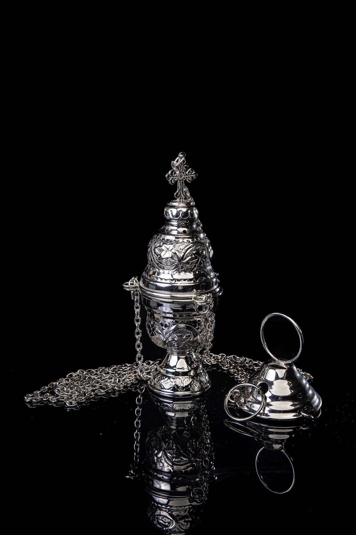 Weihrauchfass – Messing – Nickel – 19 cm, vollständig mit Ketten, Deckel und Kreuz