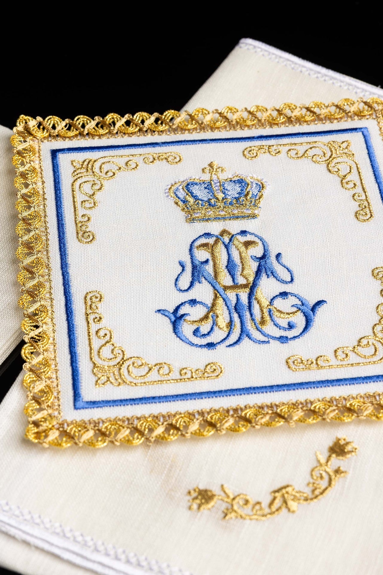 Marian besticktes Leinen Kelch - MESSGEWANDER.DE