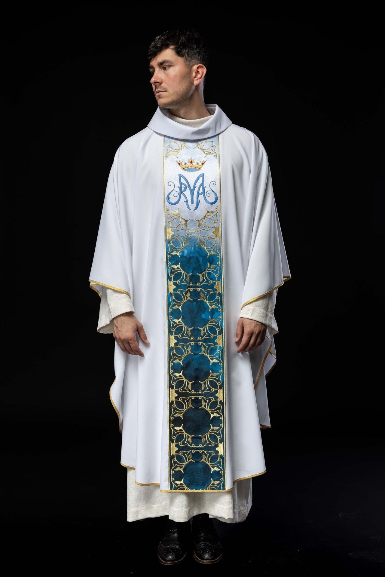 Marianisches liturgisches Messgewand mit besticktem und sublimiertem Gürtel - MESSGEWANDER.DE