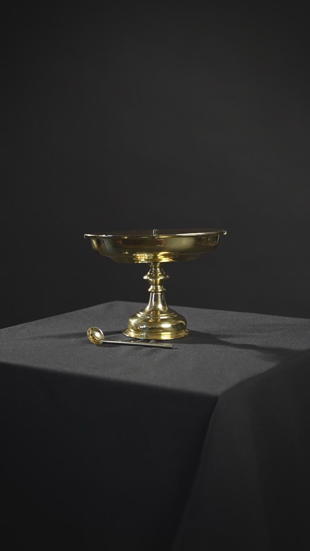 Weihrauchschiffchen aus Messing mit Löffel