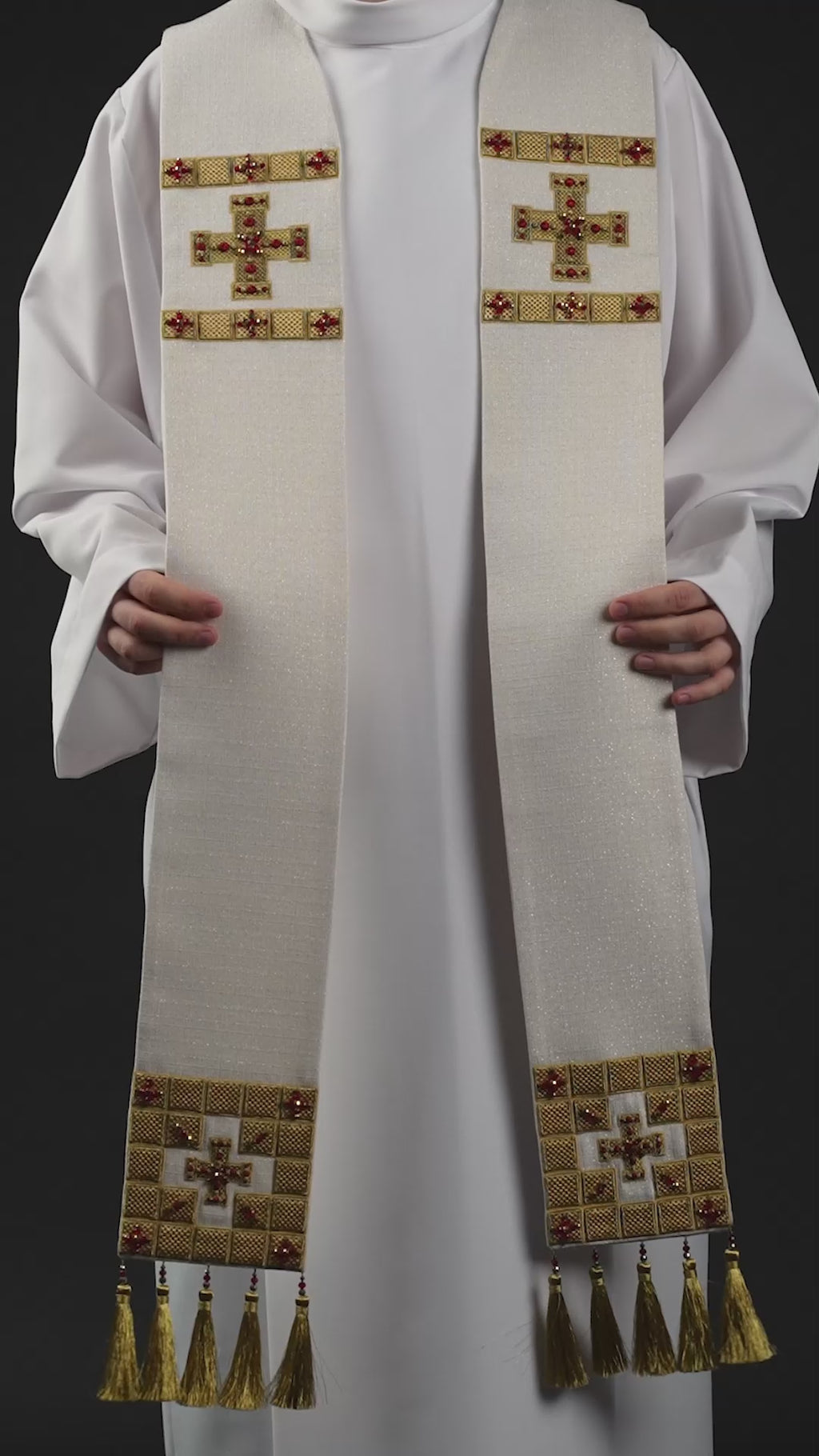 Handgefertigte Stola mit Natursteinen Handmade 2011