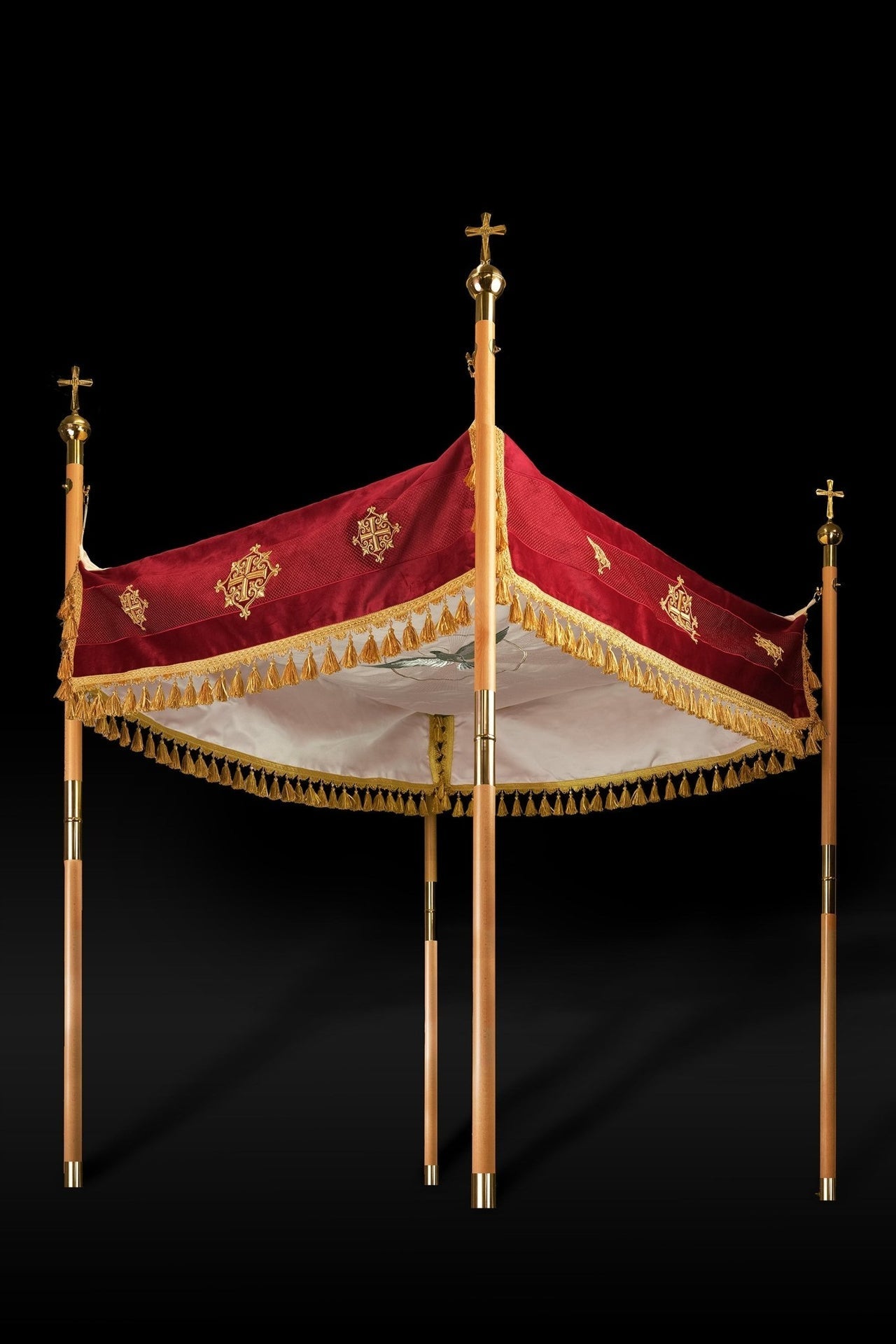 Prozessionshimmel bordeauxrot mit goldenen Kreuzen, 130×160 cm - MESSGEWANDER.DE