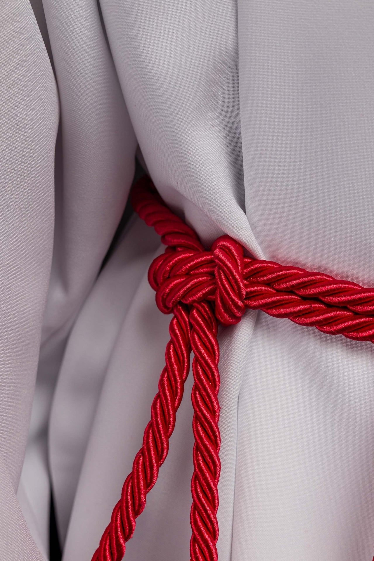 Rotes liturgisches Zingulum - MESSGEWANDER.DE