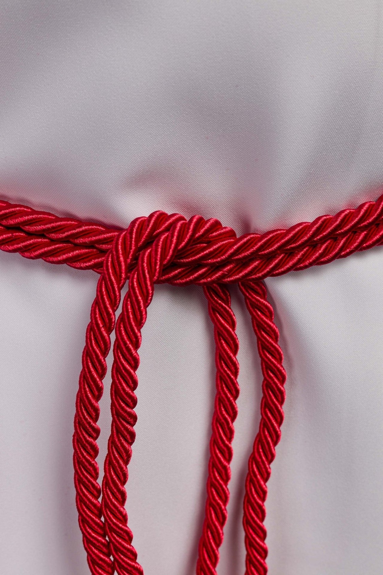 Rotes liturgisches Zingulum - MESSGEWANDER.DE