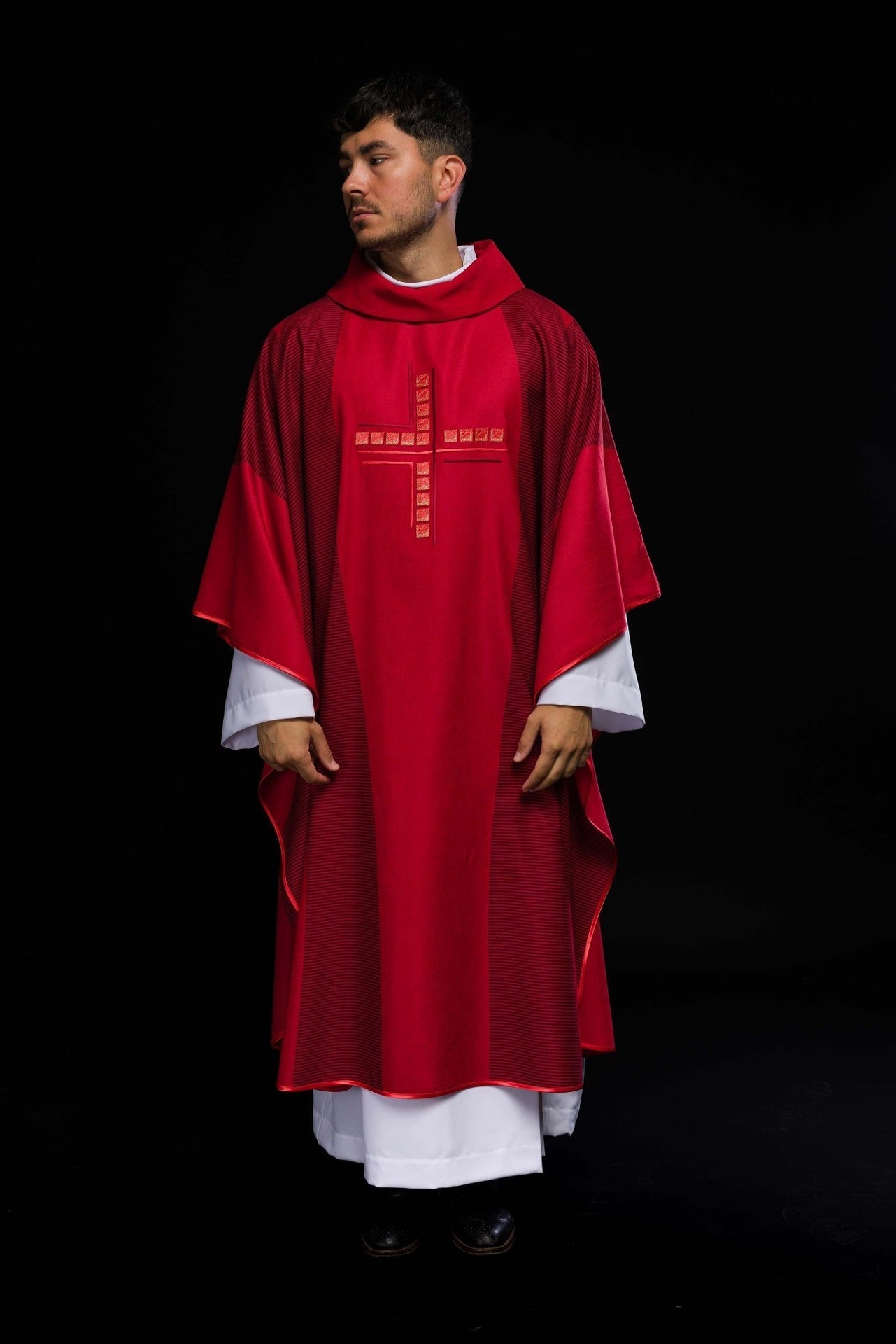 Rotes Messgewand mit Kreuz - MESSGEWANDER.DE