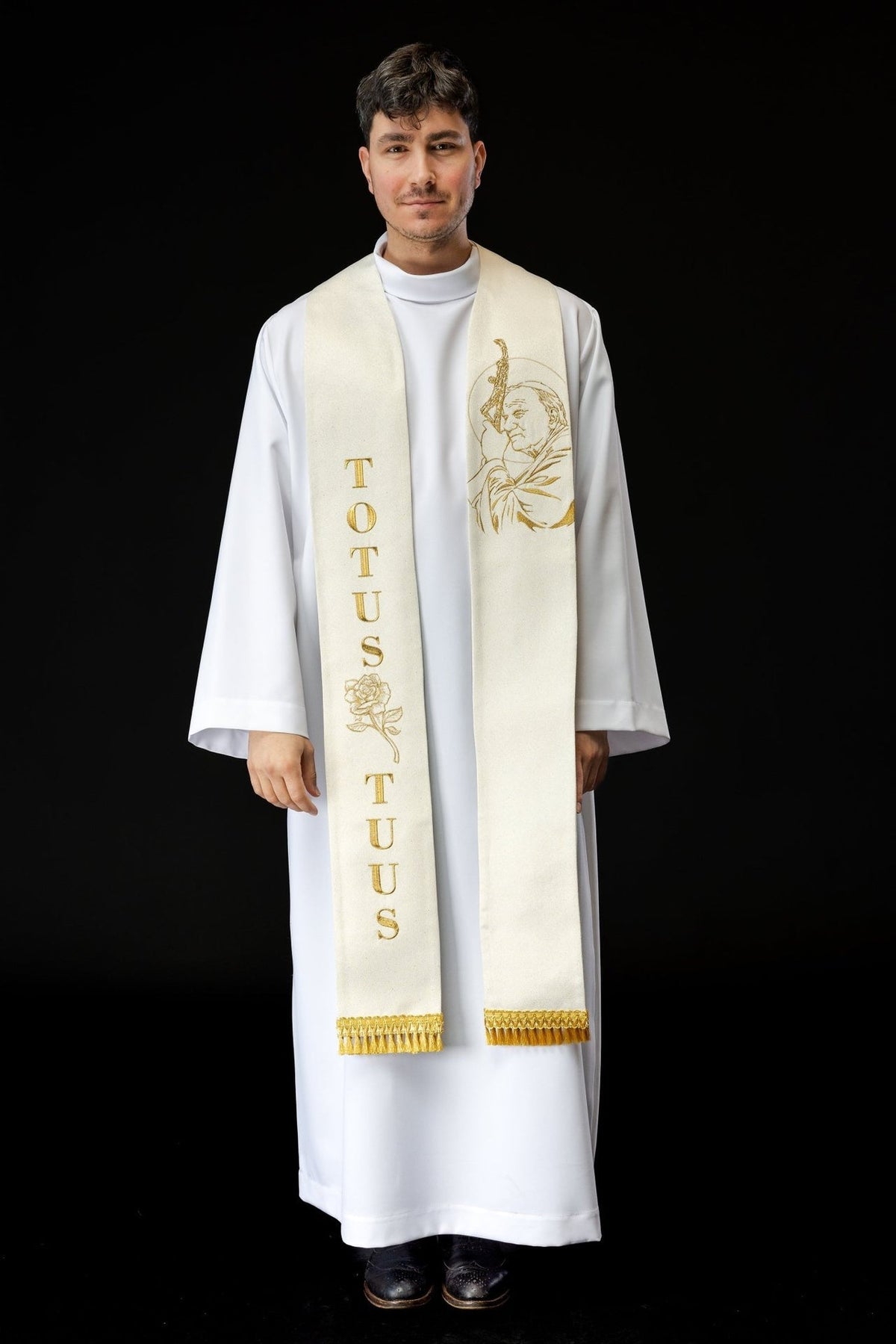 Gestickte Stola Johannes Paul II, getragen, cremefarben mit goldener Stickerei, TOTA TUS, Rose und Fransen
