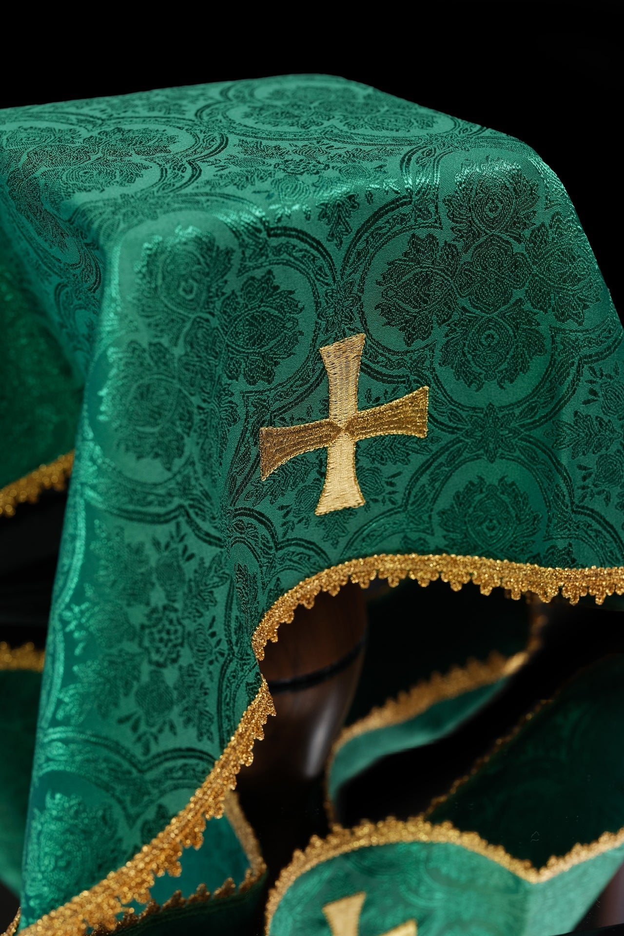Set aus Jacquard-Kelchschleiern in vier liturgischen Farben - MESSGEWANDER.DE