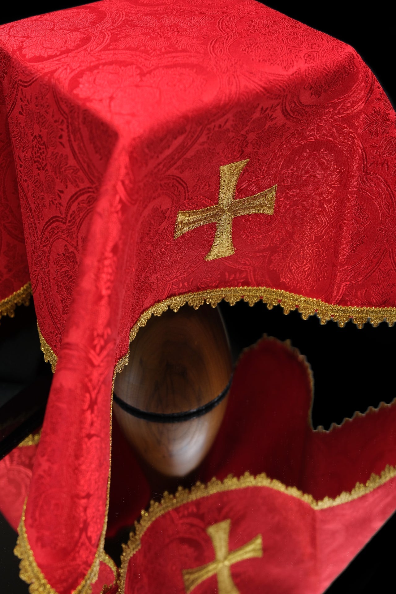 Set aus Jacquard-Kelchschleiern in vier liturgischen Farben - MESSGEWANDER.DE