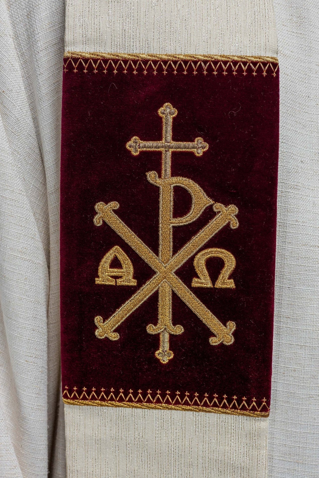 Stola mit gesticktem eucharistischem Kelch und PAX - MESSGEWANDER.DE