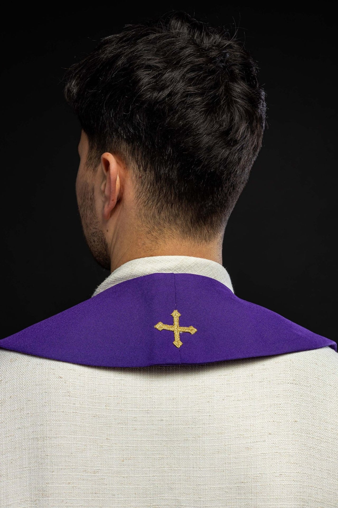 Stuła kapłańska fioletowa haftowana IHS z winogronami