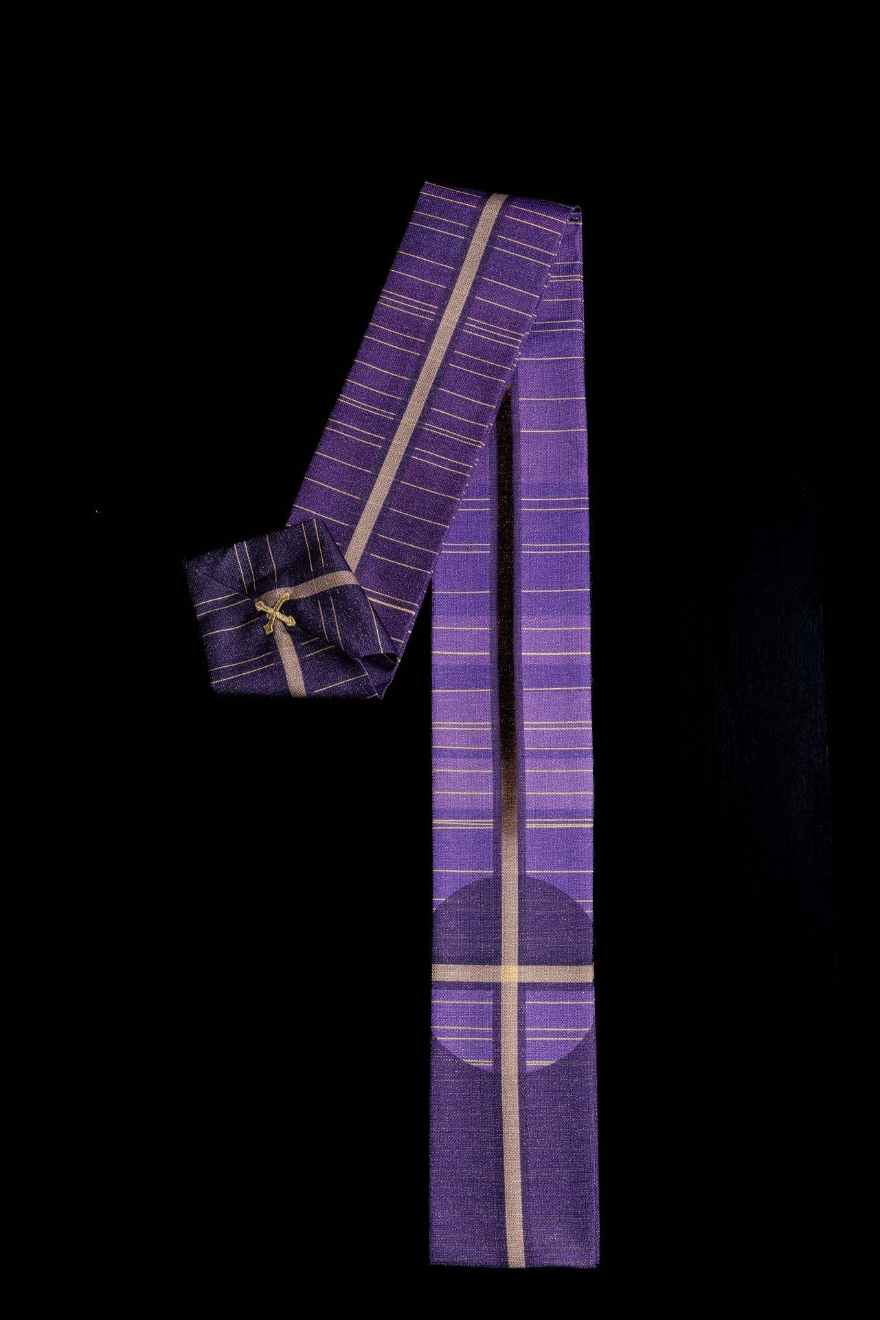 Violette gedruckte Kasel mit Kreuzmotiv - MESSGEWANDER.DE